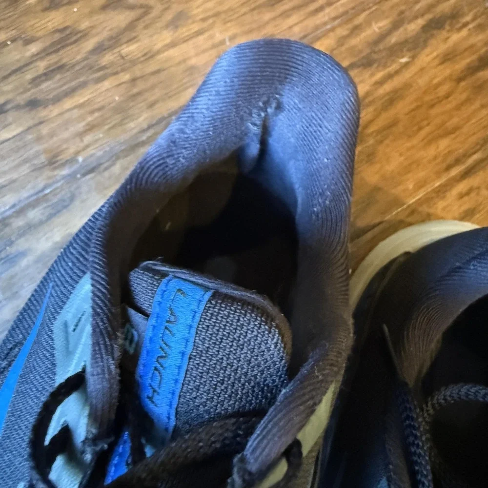 Brooks Launch GTS 8 Mens Size 10.5 Running Shoes Black Blue Support Sneakers